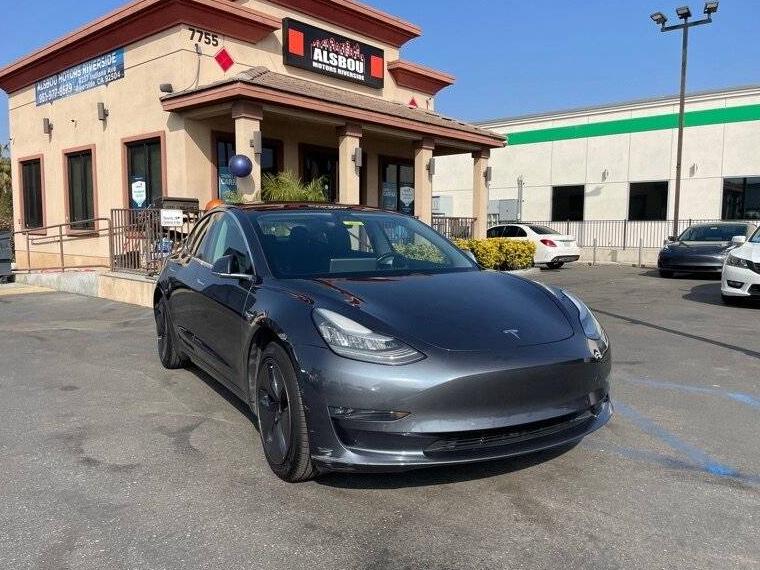 TESLA MODEL 3 2018 5YJ3E1EA4JF123910 image